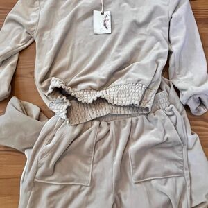 Jessica Simpson Kids Matching Set in Cream